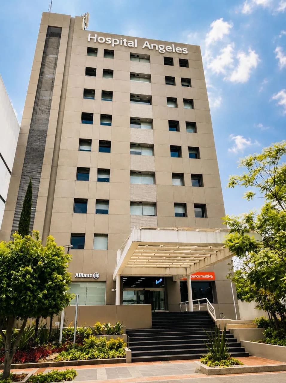 Fachada de la Torre de Especialidades Hospital Ángeles del Carmen